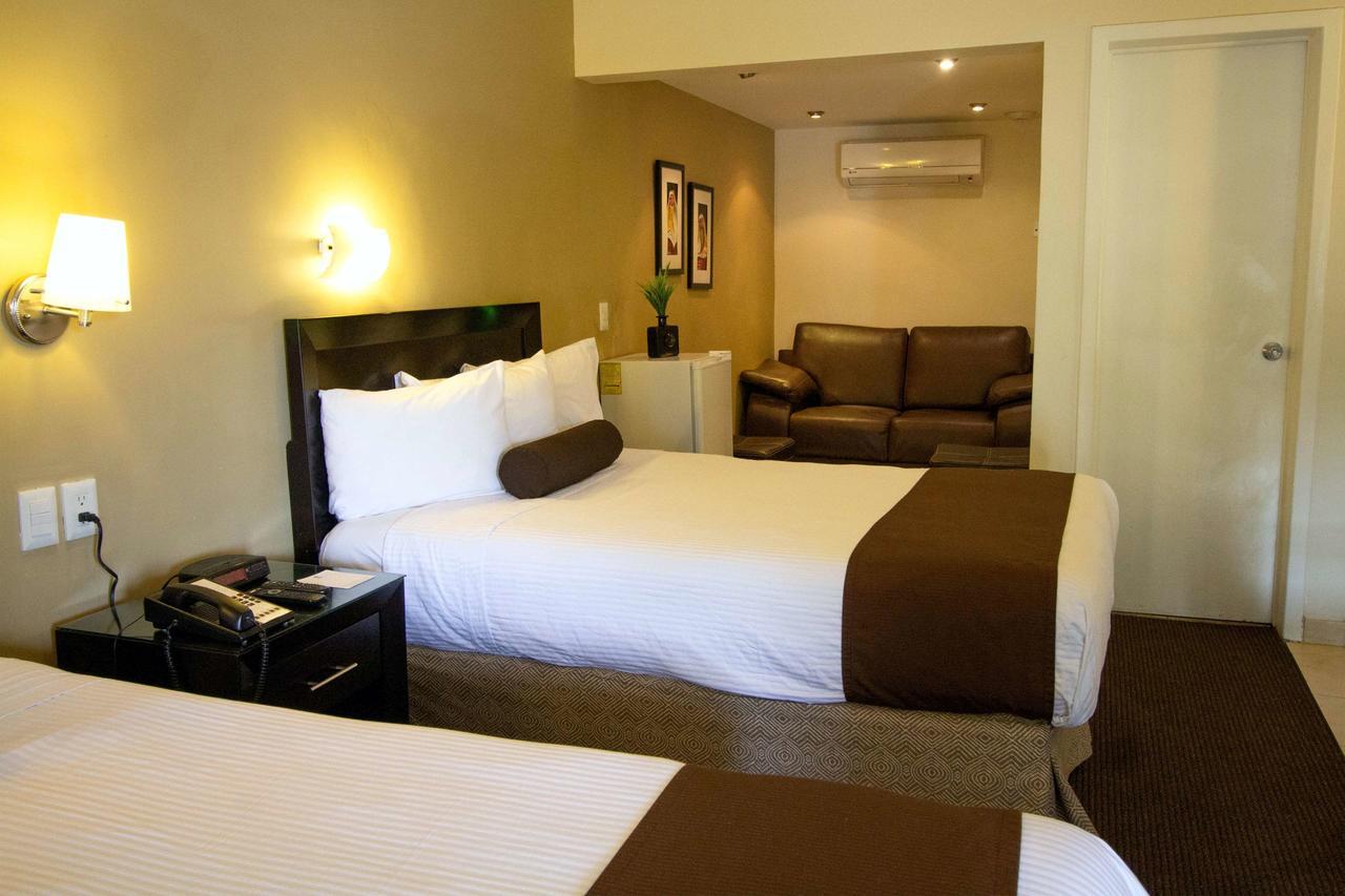 Hotel Del Rio 나보호아 외부 사진