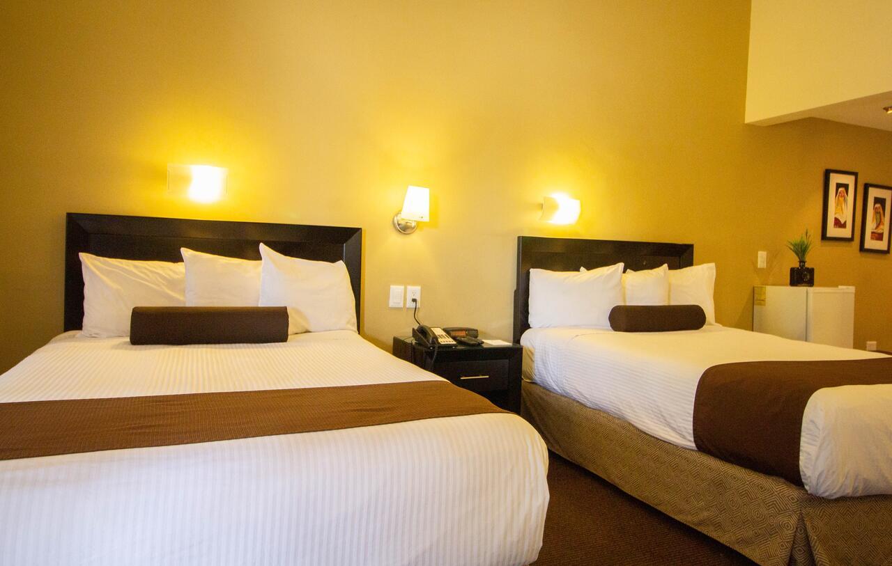 Hotel Del Rio 나보호아 외부 사진