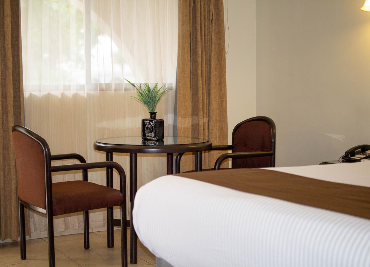 Hotel Del Rio 나보호아 외부 사진