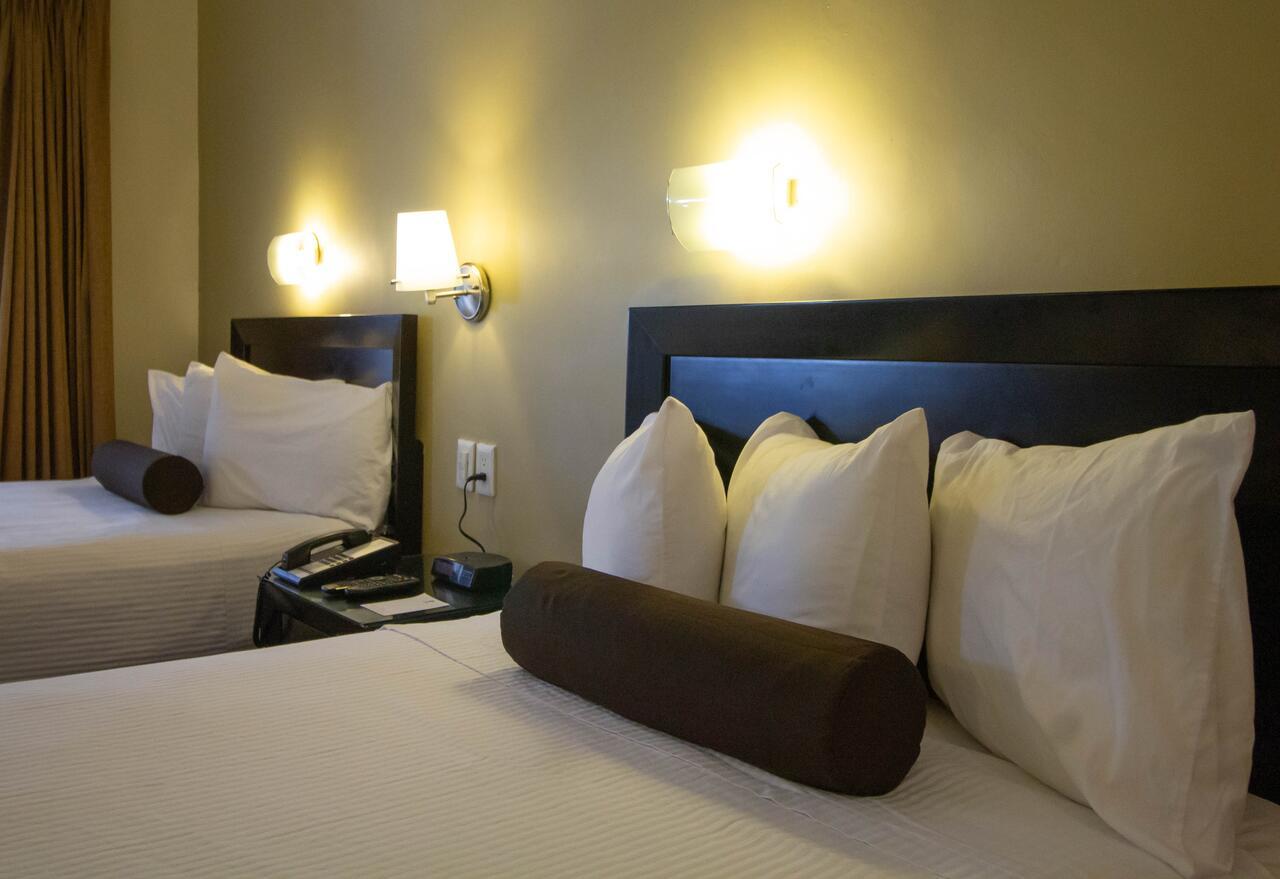 Hotel Del Rio 나보호아 외부 사진