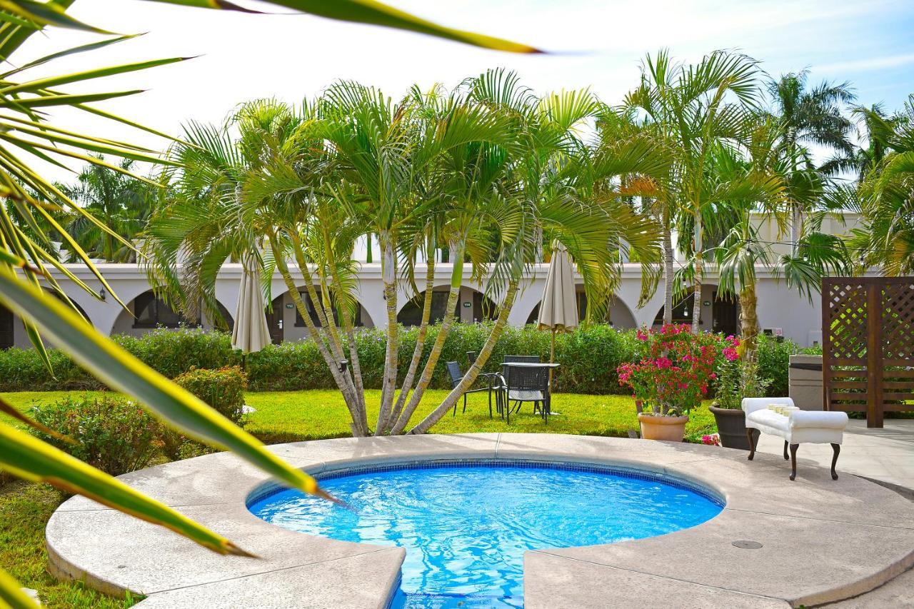 Hotel Del Rio 나보호아 외부 사진